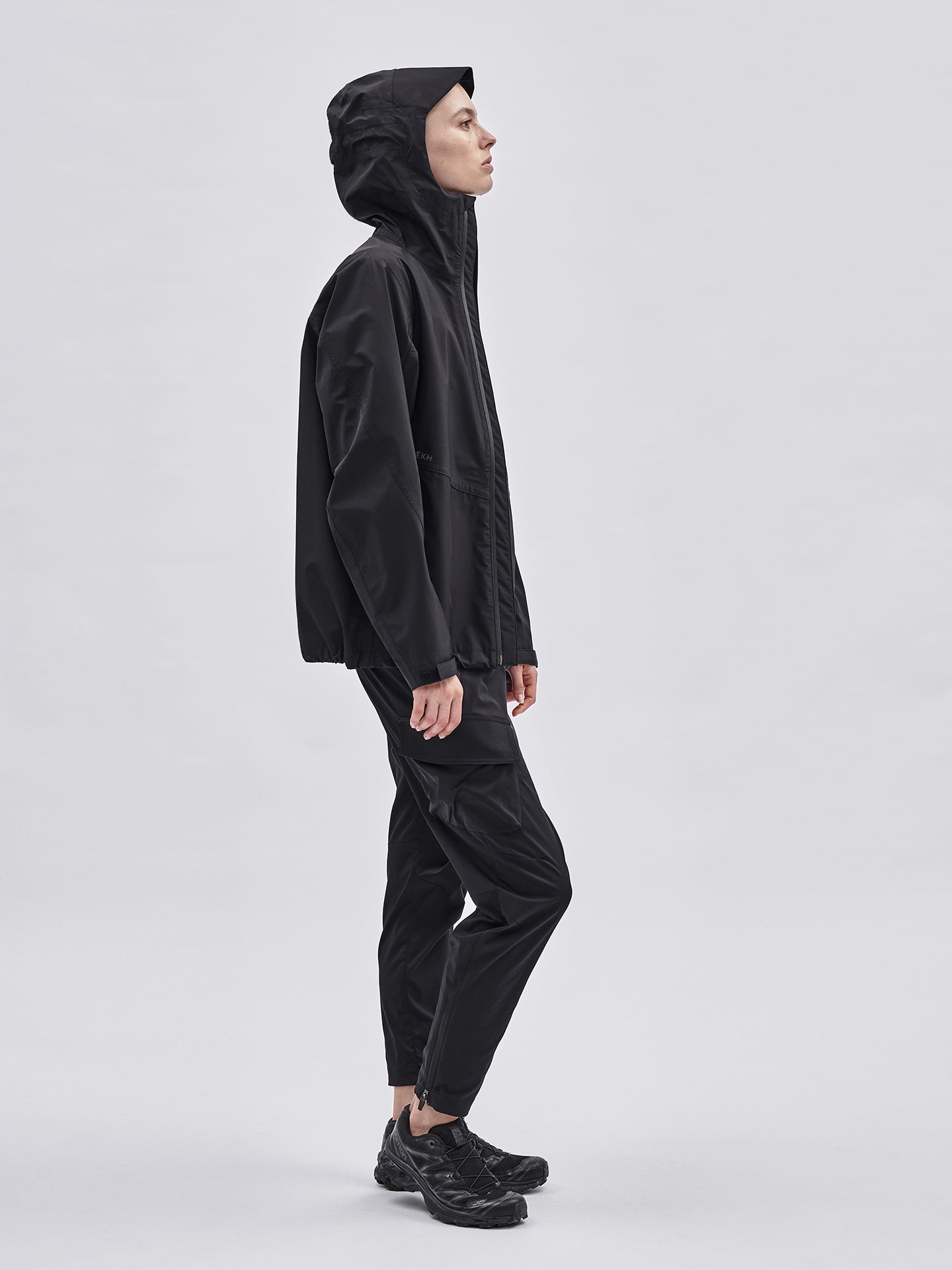 WOMENS SHELL JACKET