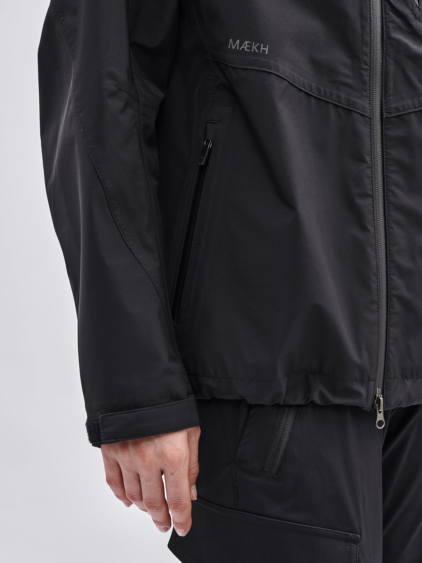 WOMENS SHELL JACKET
