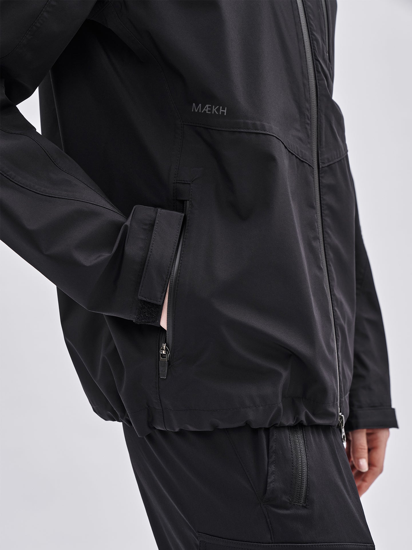 WOMENS SHELL JACKET