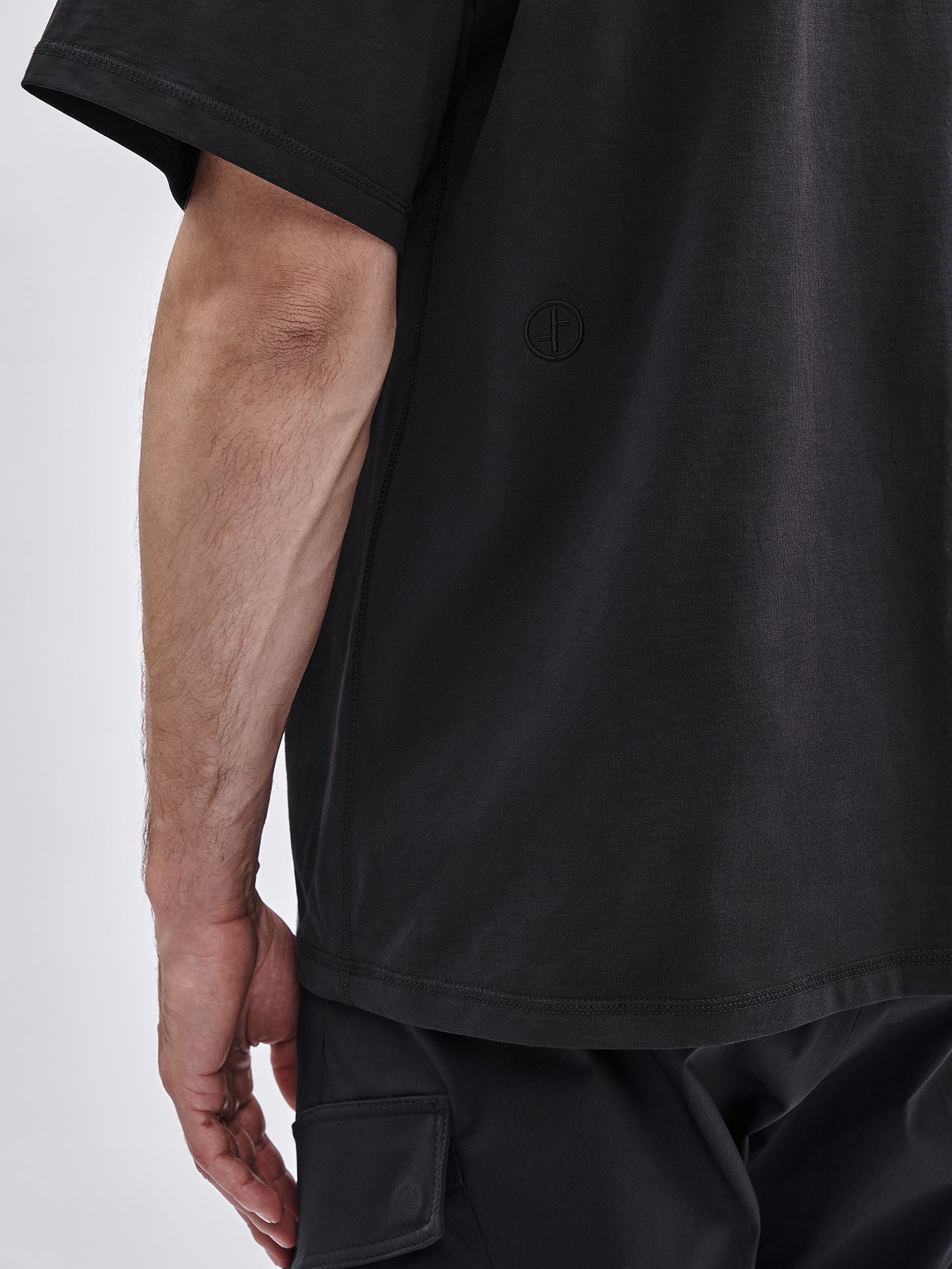 OVERSIZED T-SHIRT