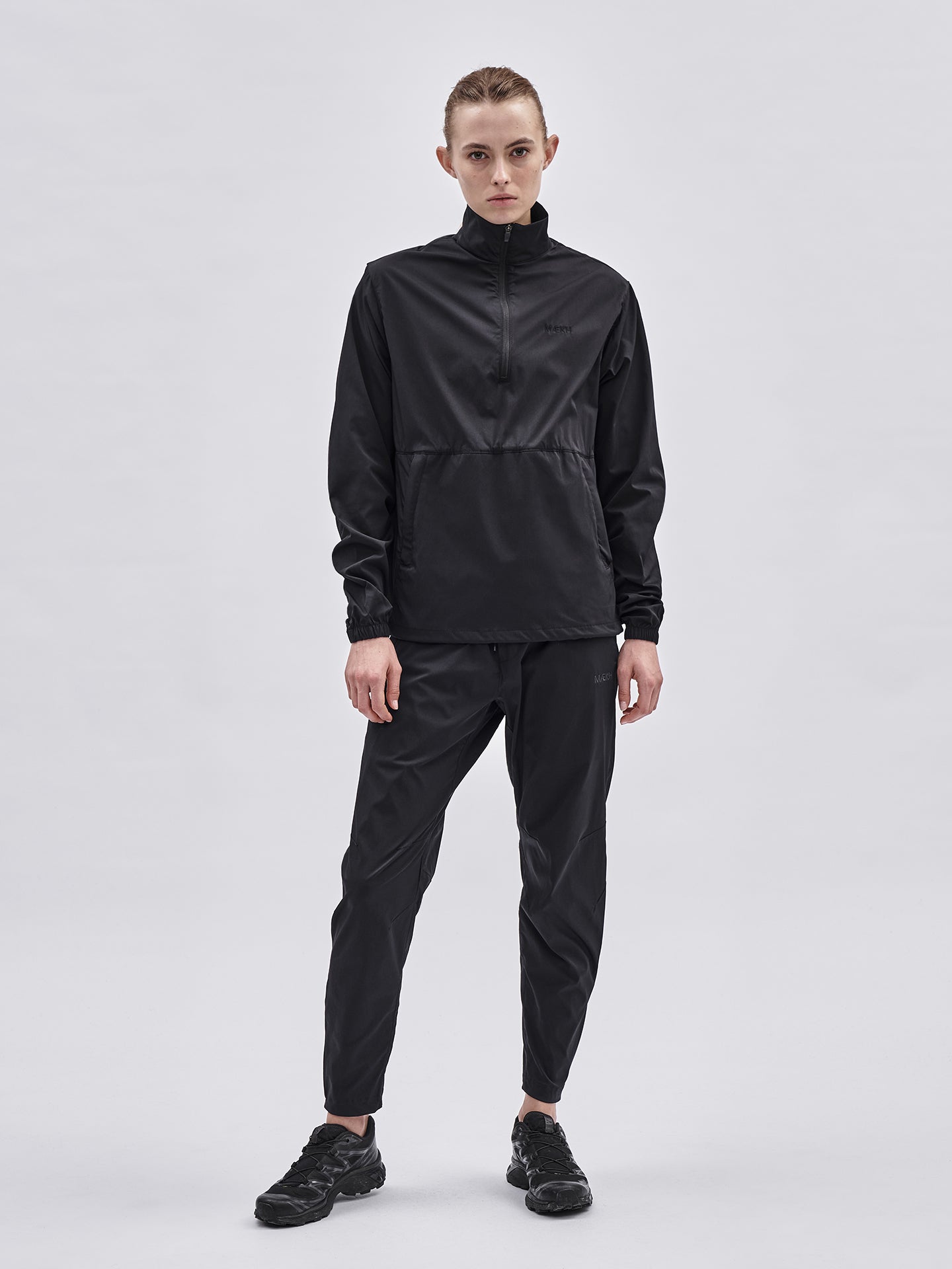 WOMENS ZIPPER SWEATER