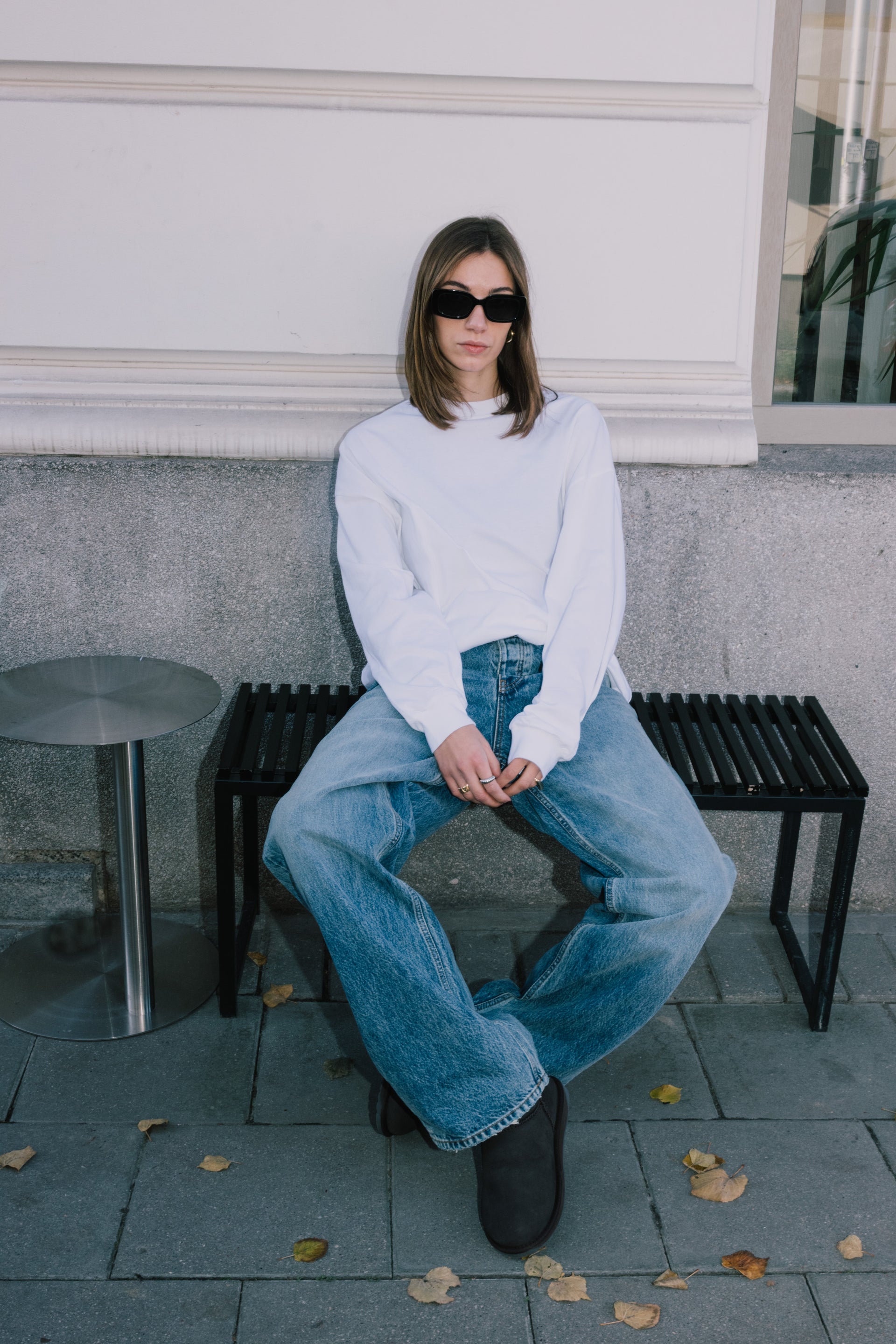 FADED BLUE LOOSE FIT JEANS