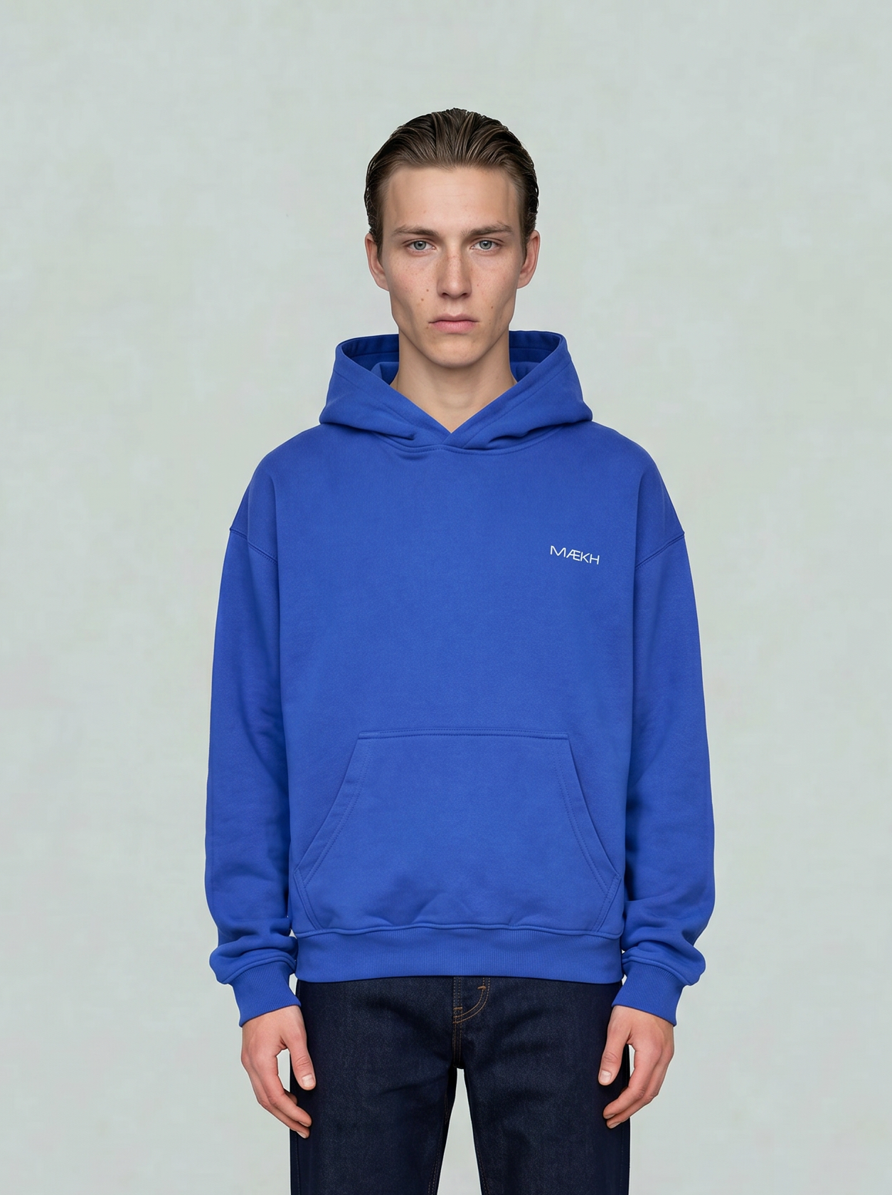 KOBALTOWA BLUZA Z KAPTUREM OVERSIZE