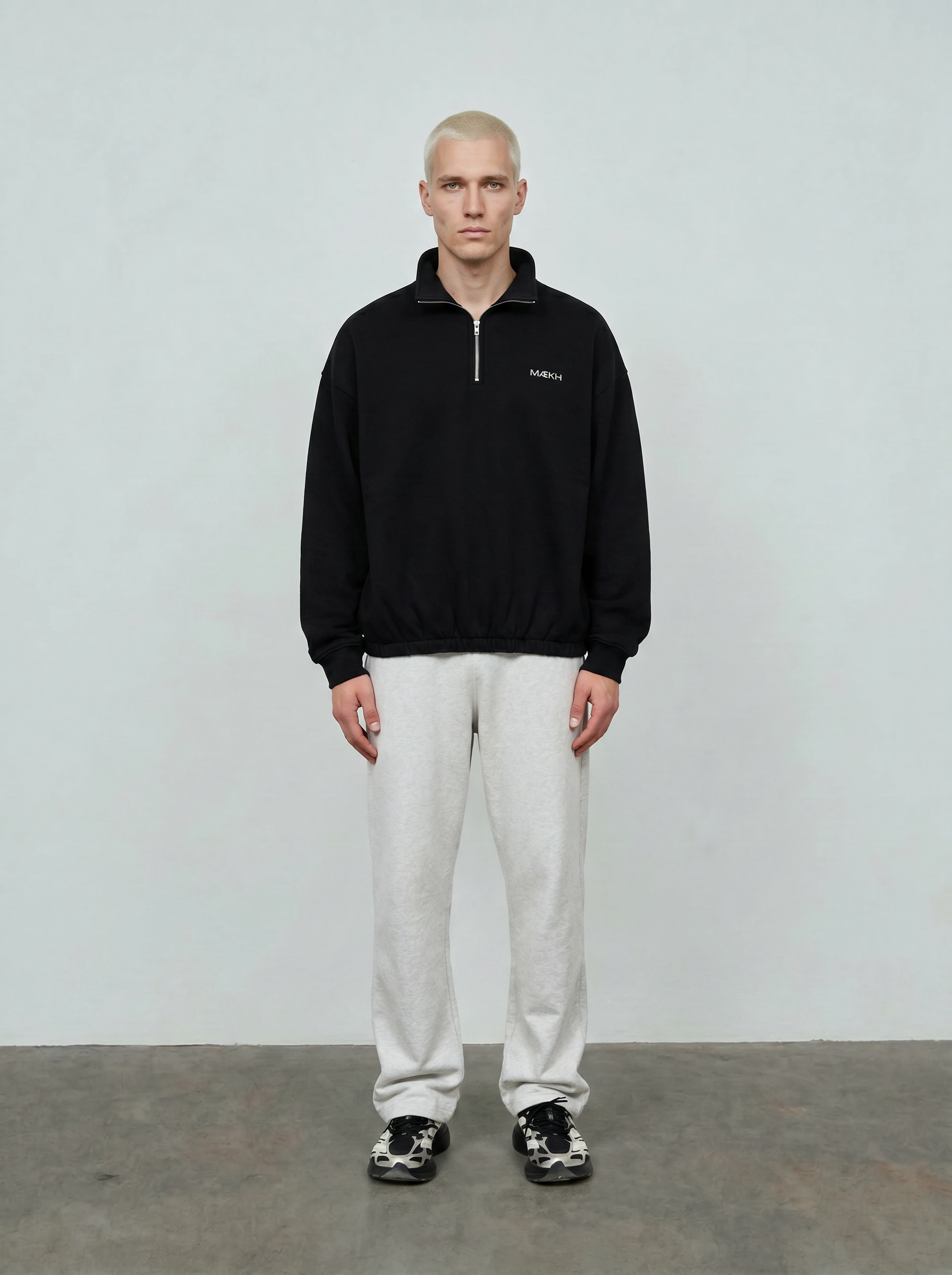 CZARNY LONGSLEEVE OVERSIZE